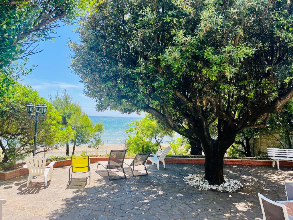 Giardino e mare